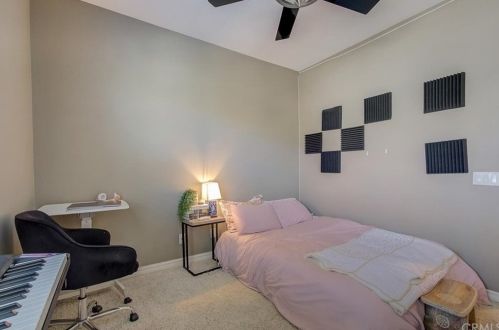 24008 Mariposa Pl, Santa Clarita CA  91354-1880 exterior