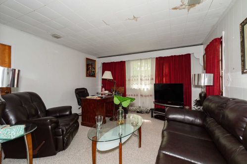 79 Cottage St, Poughkeepsie NY 12601-2724 exterior