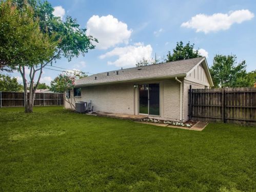 500 Salem Dr, Richardson TX  75080-3431 exterior