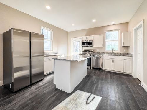 320 9th Ave, Newport, KY 41074-1411