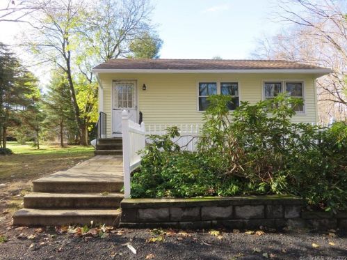 181-B Hilltop Rd, Cheshire, CT 06410