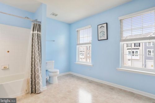 214 Union Ridge Dr, Charles Town WV  25414-4950 exterior