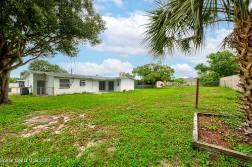 1535 Milton St, Titusville FL  32780-6204 exterior