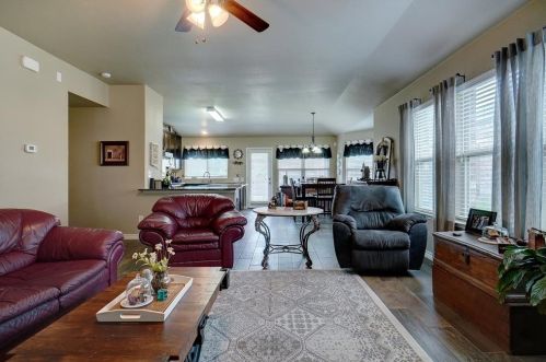 8713 Vista Royale Dr, Fort Worth TX  76108-7946 exterior