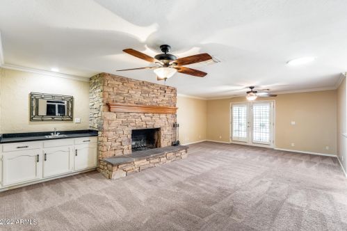 5501 Camelback Rd, Phoenix AZ 85033-1642 exterior