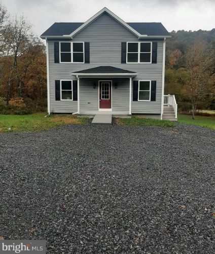 4118 Buckwheat Rd, Eshcol, PA 17062-8738