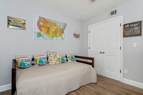 88 9th St, Shalimar FL  32579-1431 exterior