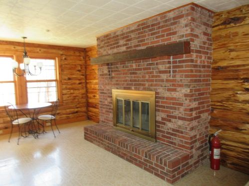 852 Youngstown Ridge Rd, Latrobe PA  15650-3708 exterior