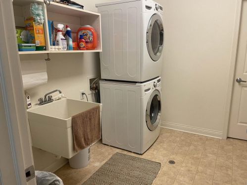 57 Cherokee Cir, Madison WI  53704-1056 exterior