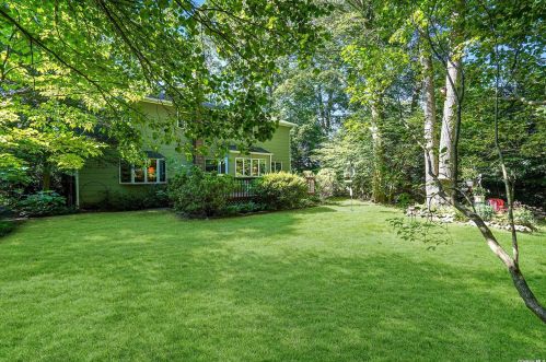 58 Liso Dr, Mount Sinai NY  11766-1917 exterior