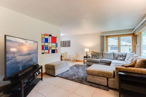 2160 County Road F, Saint Paul, MN 55110-3801