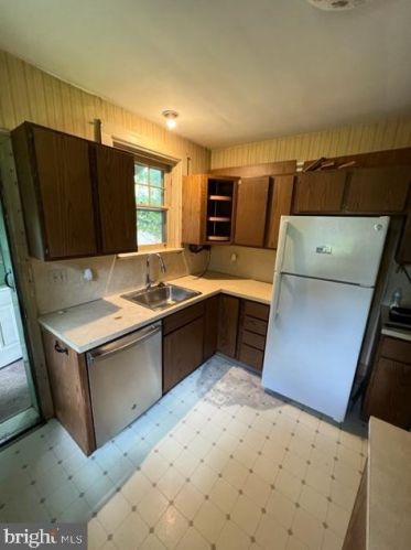 1553 New Holland Pike, Lancaster PA 17601-5653 exterior