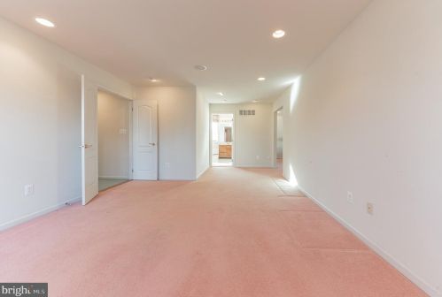 316 Centennial Dr, Blue Bell PA  19422-3219 exterior