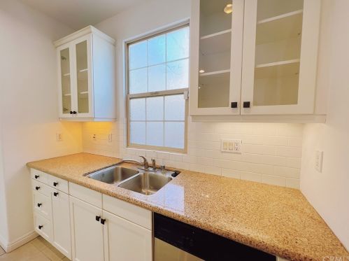 3027 Hampton Way, Ontario CA  91761-2631 exterior