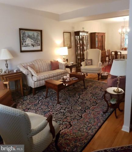 211 Grist Mill Ct, Prospectville, PA 19002-4204