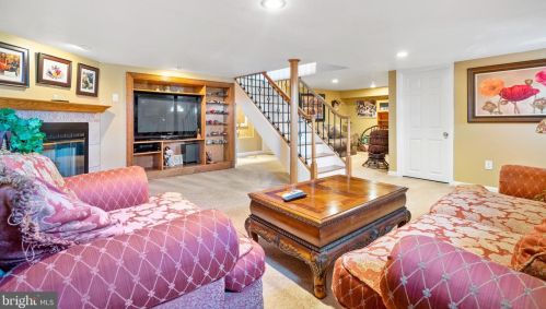 24533 Lafayette Dr, Rhoadesville, VA 22542-8554