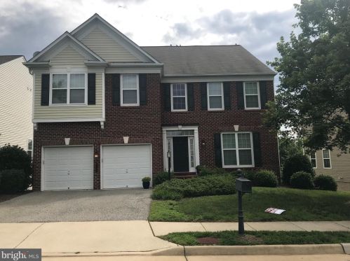 8194 Paper Birch Dr, Lorton VA  22079-5652 exterior