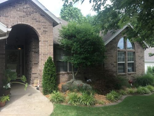 2746 Ashbrook Dr, Fayetteville, AR 72703-4329