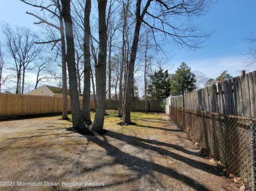 433 Devon St, Lacey NJ  08731-2429 exterior
