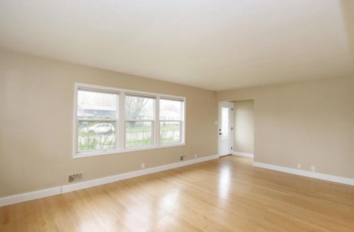 366 Roosevelt St, Fond Du Lac, WI 54935-2513