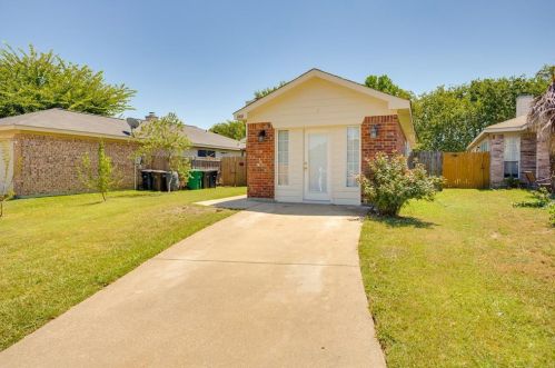 1008 Sandalwood Dr, Fort Worth TX  76140-5486 exterior