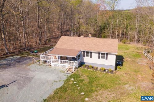 374 Shores Rd, Bybee, VA 22963-5210