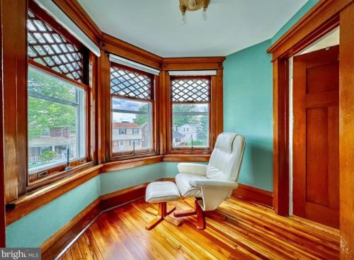 718 Columbia Ave, Lansdale PA 19446-3311 exterior