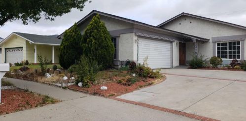 5776 Damon St, Simi Valley, CA 93063-4229