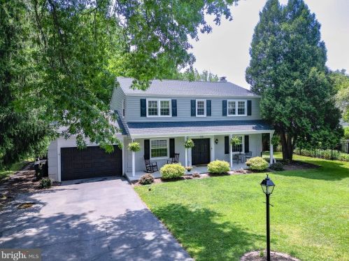 126 Red Rambler Dr, Miquon, PA 19444-2109