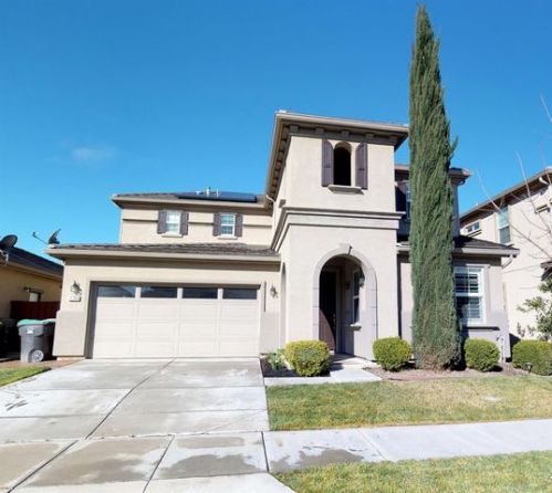 17765 Daffodil Hill St, Lathrop, CA 95330-8816