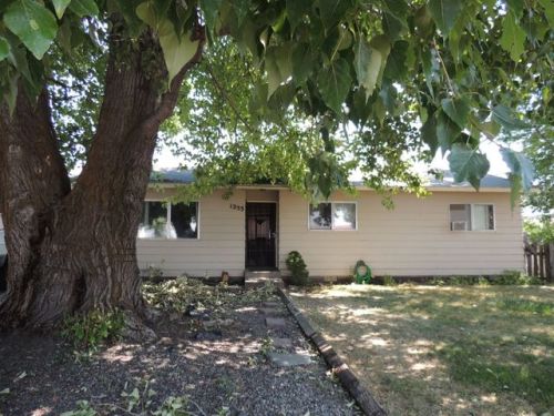 1253 I St, Lakeview, OR 97630-1942