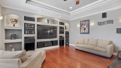 1724 40th Pl, Lynn Haven FL  32444-5304 exterior