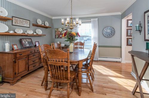 16 Vanderveer Dr, Lawrence Township NJ  08648-3151 exterior