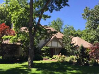 4819 Sunwood Dr, Toledo, OH 43623-1067