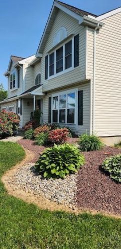 5280 Vermont Dr, Easton, PA 18045-8128
