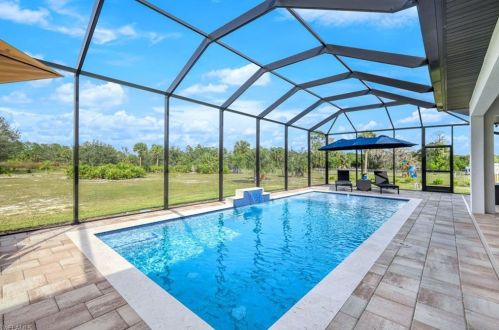 411 24th Ave, Naples, FL 34120-2388