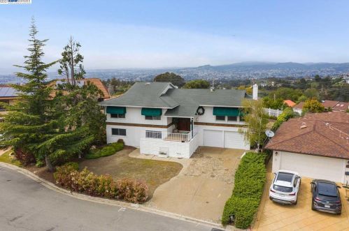 27742 Autumn Ct, Hayward, CA 94542-2104