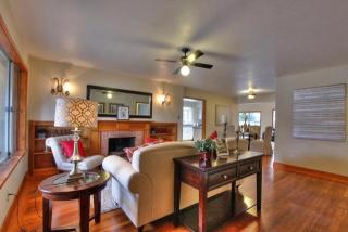 1146 Sevier Ave, Menlo Park CA  94025-1606 exterior