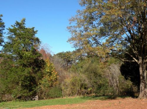 1013 Petree Rd, Winston Salem, NC 27106-3515