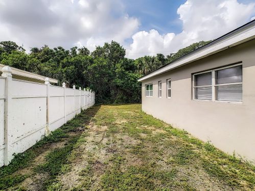 1520 Kings Ct, Titusville FL  32780-4428 exterior