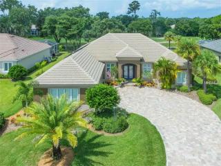 5308 96th St, Bradenton, FL 34211-3776
