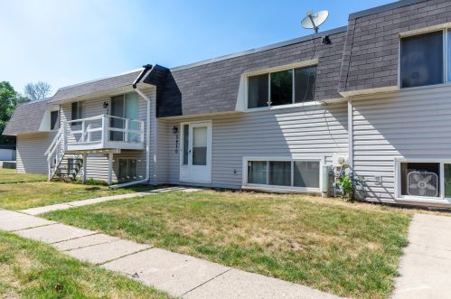 3870 Upper 75th St, South Saint Paul, MN 55076-3148