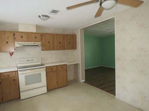 9130 Teak St, New Port Richey, FL 34654-1035
