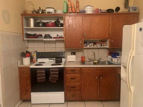 927 Hacienda Ct, Orlando FL  32808-7019 exterior