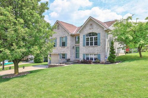 49 Caney Ct, Covington, KY 41017-9497