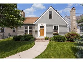 4708 Nokomis Ave, Minneapolis, MN 55406-3752