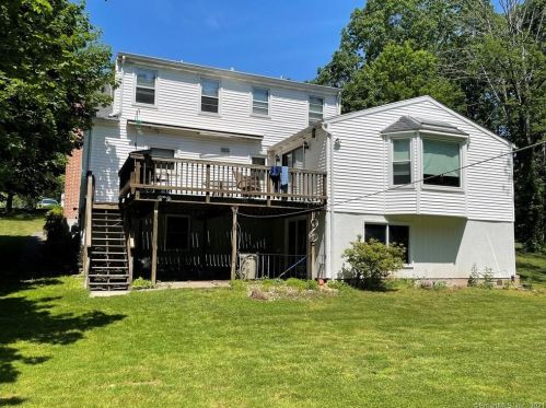 1675 Hartford Tpke, North Haven CT  06473-1246 exterior
