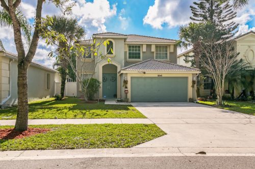 9846 Warner Ln, West Palm Beach, FL 33414-6405