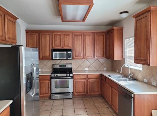 2305 Caprock Pl, Georgetown TX  78626-7347 exterior