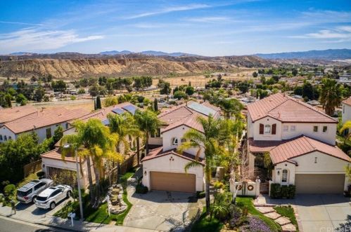 27638 Redwood Way, Santa Clarita, CA 91384-4119